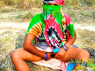 amateur hd indian nude outdoor public skirt upskirt asian